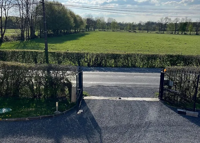 House With Outdoor Jacuzzi Chalé *